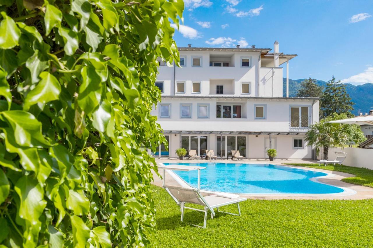 Hotel Teutschhaus Cortina Sulla Strada del Vino Eksteriør bilde