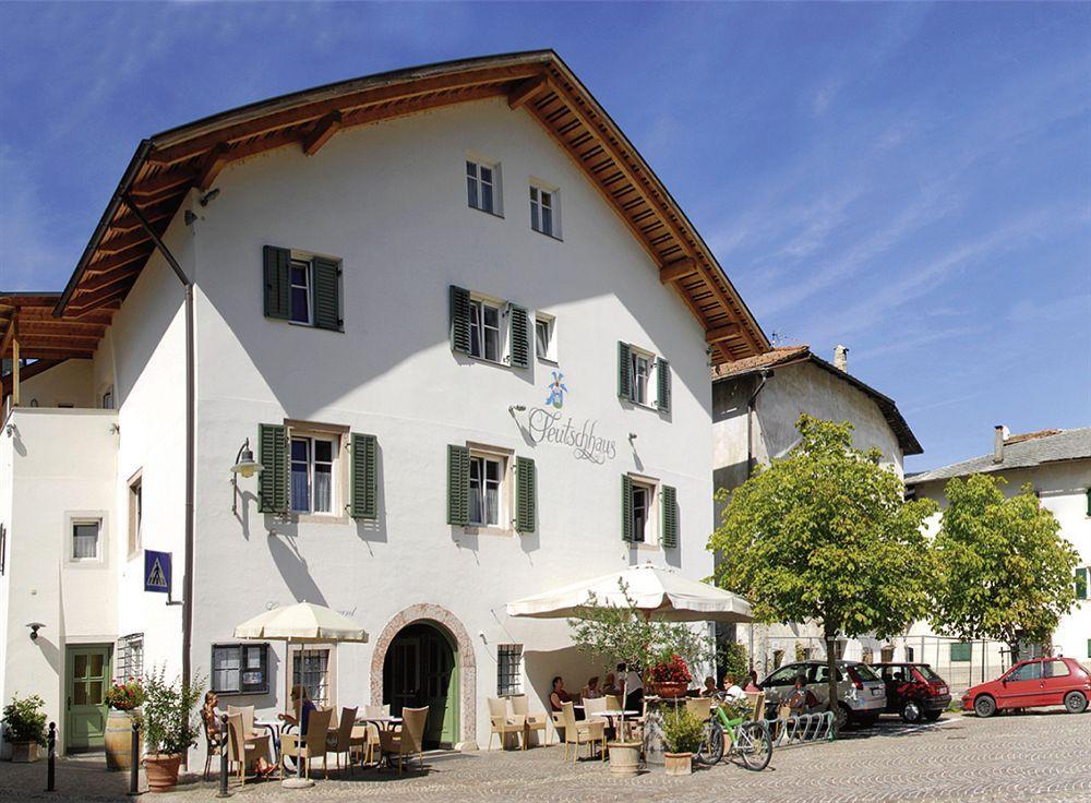 Hotel Teutschhaus Cortina Sulla Strada del Vino Eksteriør bilde