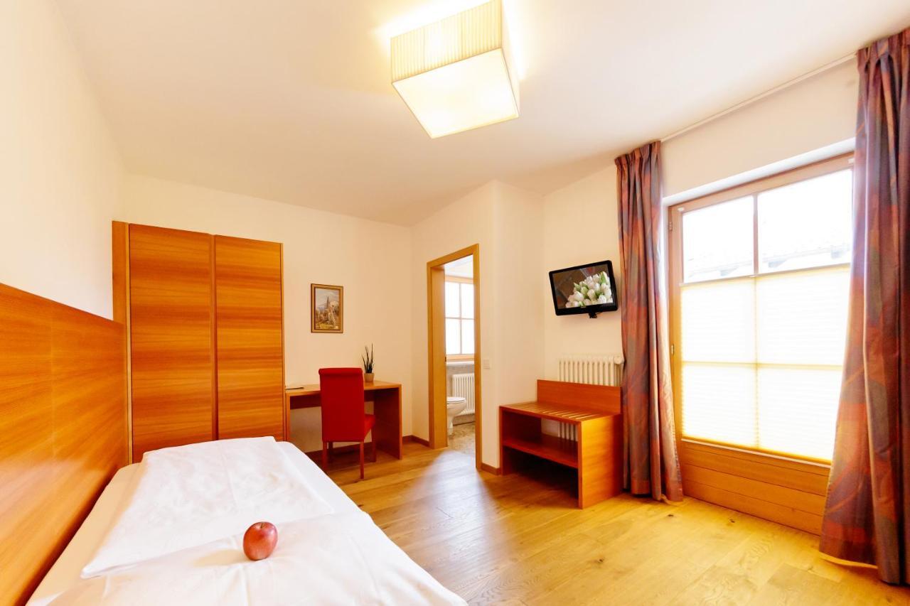 Hotel Teutschhaus Cortina Sulla Strada del Vino Eksteriør bilde