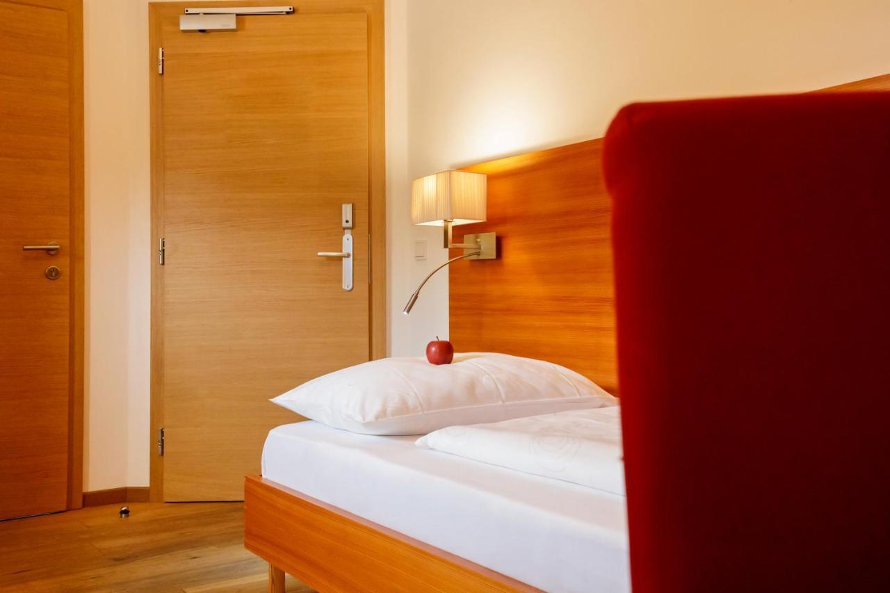Hotel Teutschhaus Cortina Sulla Strada del Vino Eksteriør bilde